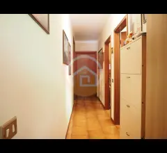 Appartamenti in Vendita - Appartamento in vendita a gallicano periferia