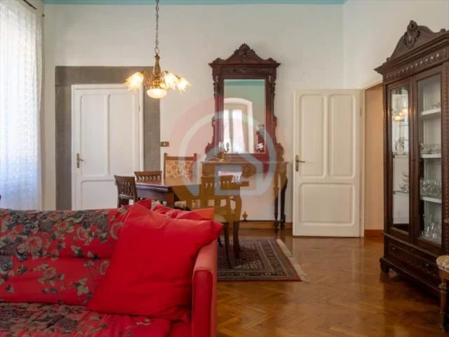 Appartamenti in Vendita - Appartamento in vendita a gallicano centro