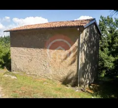 Appartamenti in Vendita - Casa indipendente in vendita a molazzana brucciano