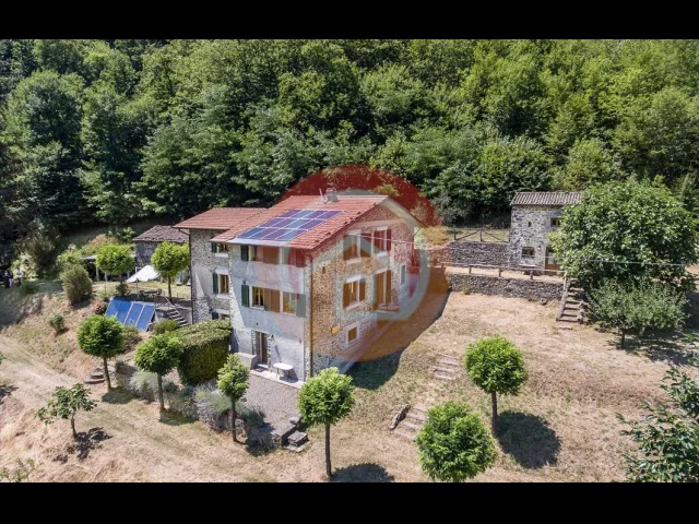 Casa indipendente in vendita a barga centro storico