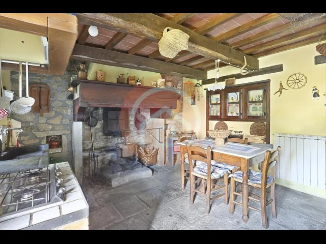 Casale in vendita a castiglione di garfagnana periferia