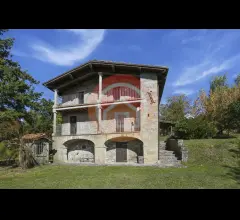 Appartamenti in Vendita - Casale in vendita a castiglione di garfagnana periferia