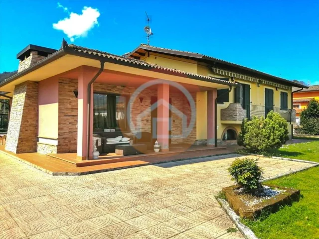 Villa in vendita a gallicano centro