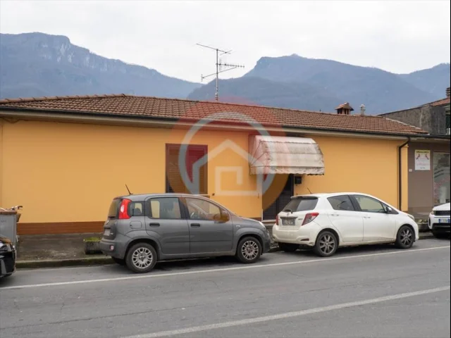Appartamento in vendita a barga centro storico