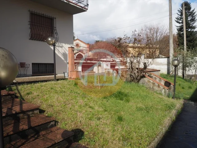 Appartamenti in Vendita - Appartamento in vendita a barga fornaci di barga