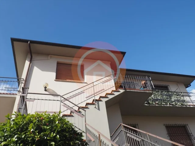 Appartamenti in Vendita - Appartamento in vendita a barga fornaci di barga