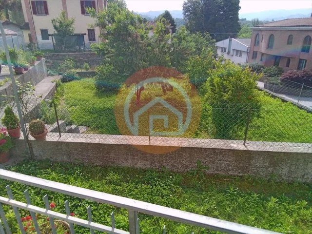 Appartamenti in Vendita - Casa indipendente in vendita a barga fornaci di barga