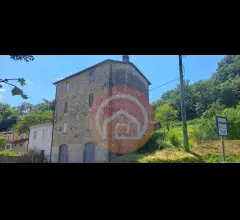 Appartamento in vendita a gallicano periferia