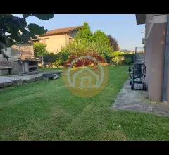 Appartamenti in Vendita - Villa in vendita a barga fornaci di barga