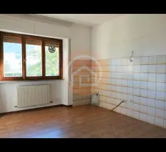 Appartamenti in Vendita - Appartamento in vendita a gallicano centro