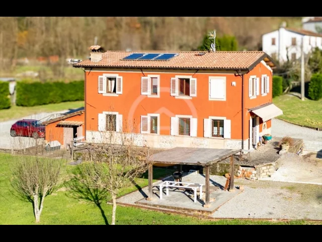 Villa in vendita a barga mologno