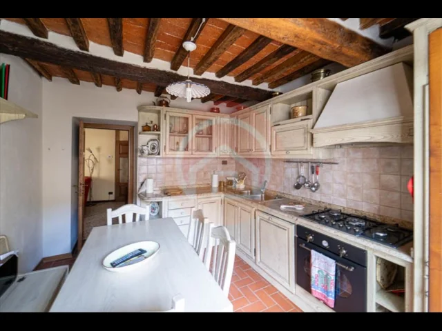 Casa indipendente in vendita a gallicano centro
