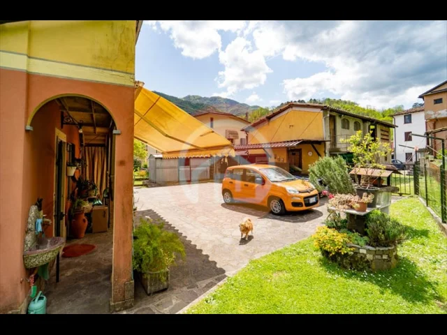 Appartamenti in Vendita - Villa in vendita a gallicano centro
