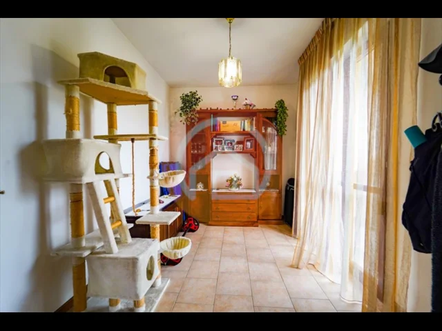 Appartamenti in Vendita - Casa indipendente in vendita a gallicano bolognana