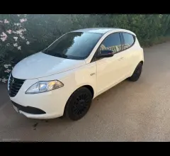 Auto - Lancia ypsilon 1.2 69 cv 5p. elefantino