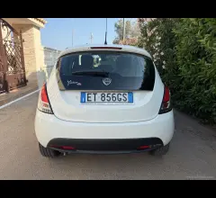 Auto - Lancia ypsilon 1.2 69 cv 5p. elefantino