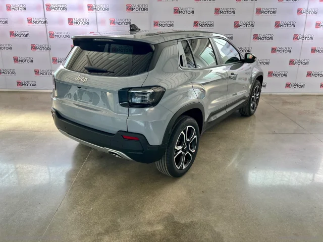 Auto - Jeep avenger 110cv mhev summit