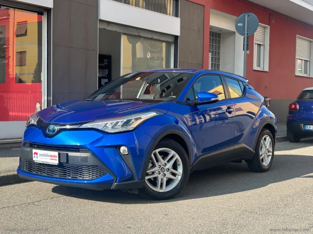 Toyota c-hr 1.8 hybrid e-cvt active
