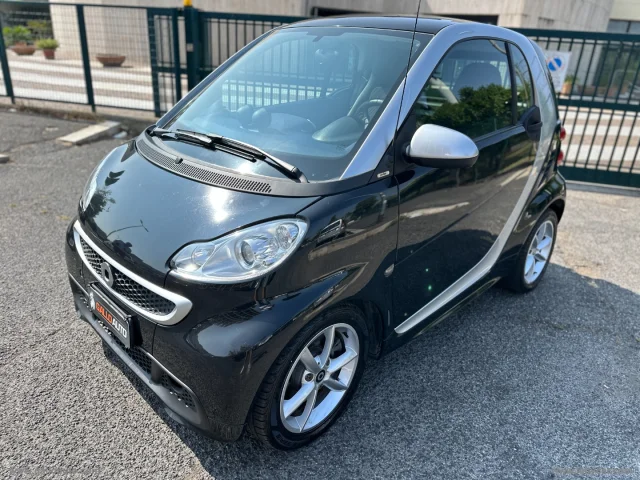 Auto - Smart fortwo 1000 52 kw mhdcoupé spec.one plus
