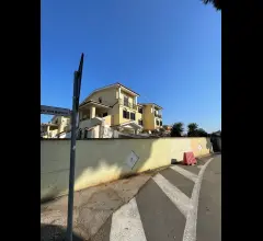 Magazzino in vendita a anzio lavinio mare