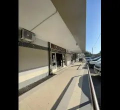 Appartamenti in Vendita - Locale commerciale in vendita a anzio periferia