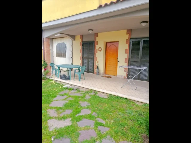 Appartamenti in Vendita - Villa a schiera in vendita a anzio villa claudia