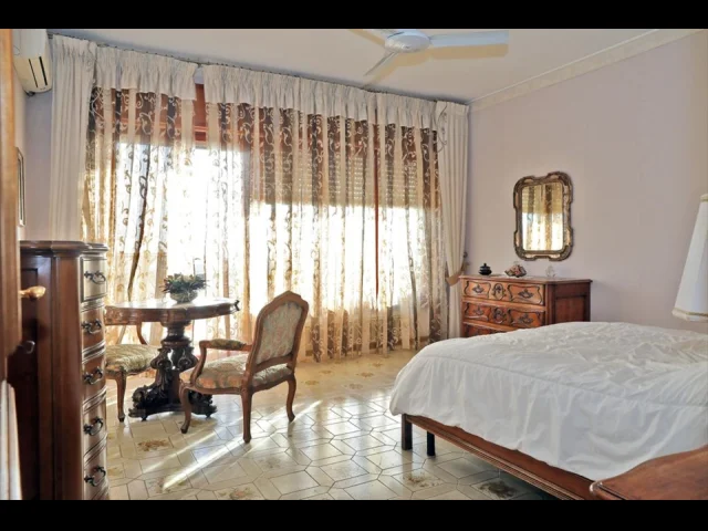 Appartamenti in Vendita - Casa indipendente in vendita a anzio lavinio mare