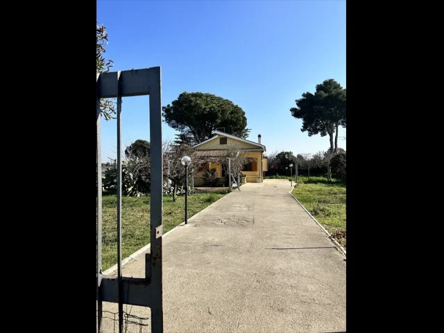 Casa indipendente in vendita a aprilia campo di carne