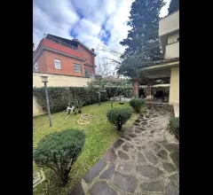 Appartamenti in Vendita - Villa bifamiliare in vendita a anzio villa claudia