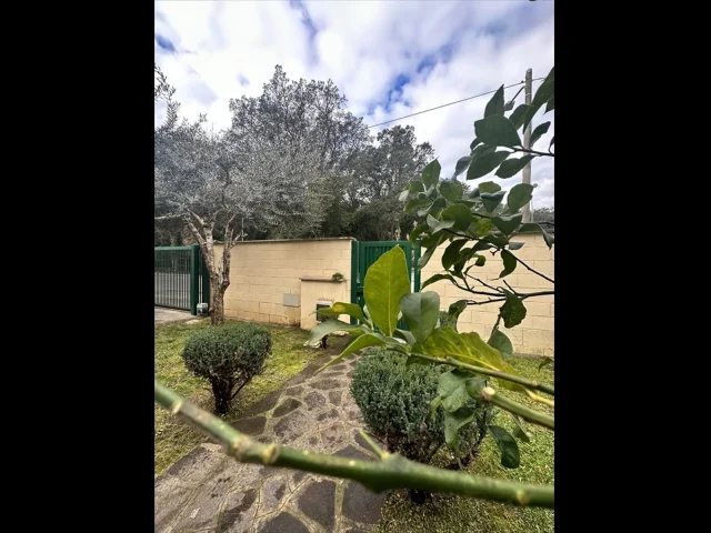 Appartamenti in Vendita - Villa bifamiliare in vendita a anzio villa claudia