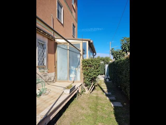 Appartamenti in Vendita - Appartamento in vendita a anzio lavinio stazione