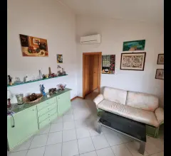 Casa indipendente in vendita a anzio villa claudia