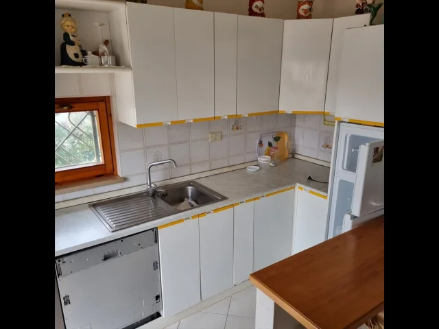 Appartamenti in Vendita - Casa indipendente in vendita a anzio villa claudia