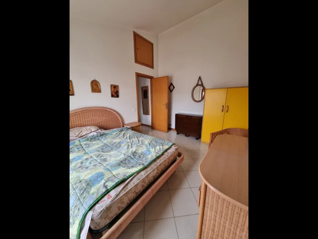 Appartamenti in Vendita - Casa indipendente in vendita a anzio villa claudia
