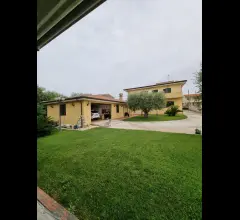 Appartamenti in Vendita - Villa in vendita a anzio anzio