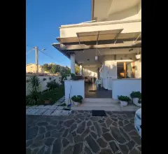 Villa bifamiliare in vendita a anzio lavinio stazione