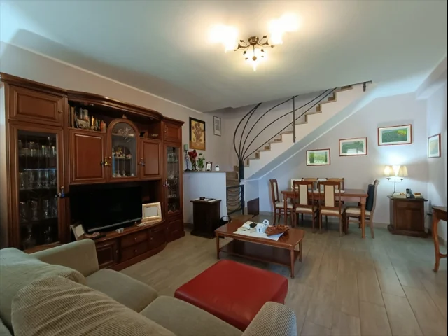 Appartamenti in Vendita - Villa in vendita a anzio cincinnato