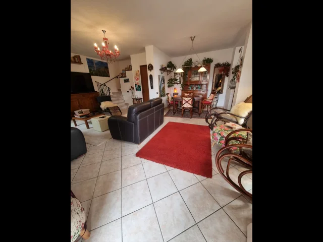 Appartamenti in Vendita - Villa in vendita a anzio lavinio
