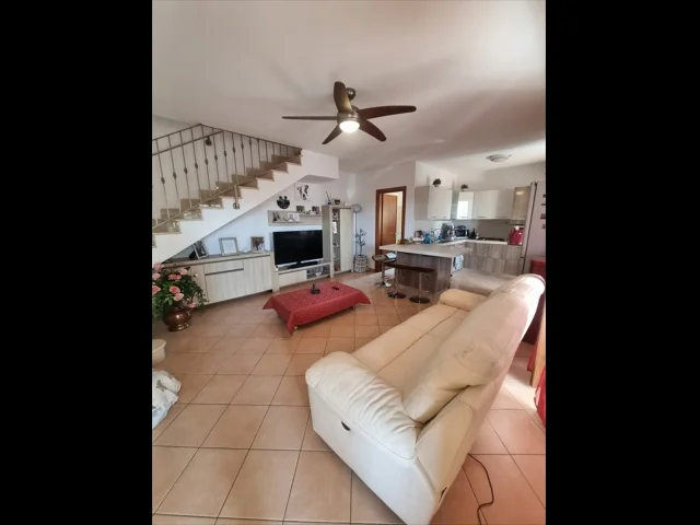 Appartamenti in Vendita - Villa bifamiliare in vendita a anzio anzio