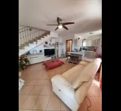 Appartamenti in Vendita - Villa bifamiliare in vendita a anzio anzio