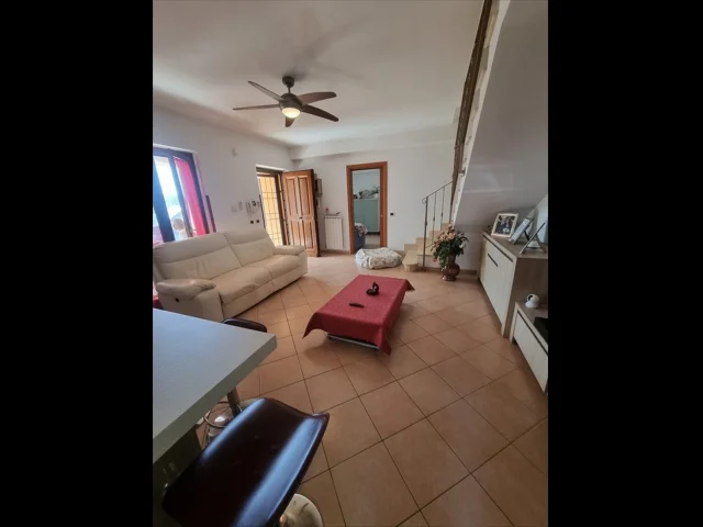 Appartamenti in Vendita - Villa bifamiliare in vendita a anzio anzio