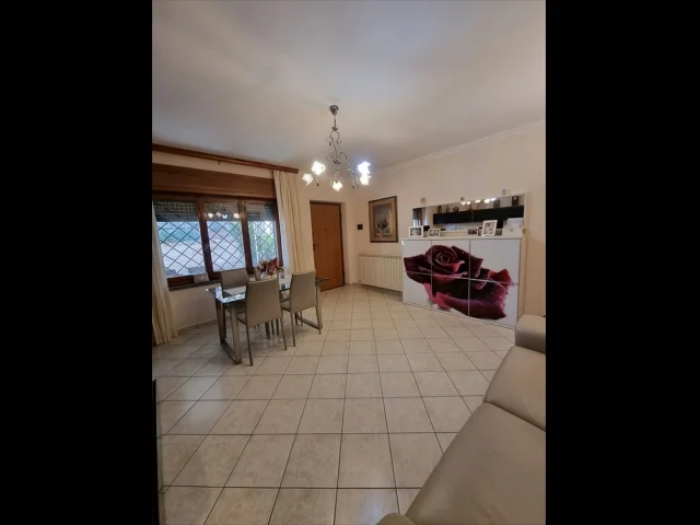 Appartamenti in Vendita - Villa in vendita a anzio lavinio