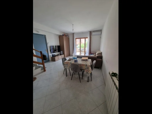 Appartamenti in Vendita - Villa bifamiliare in vendita a anzio lavinio