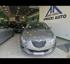 Auto - Lancia delta 1.6 mjt platino