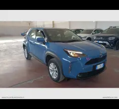 Auto - Toyota yaris cross 1.5 hybrid 5p. e-cvt busin.