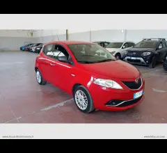 Auto - Lancia ypsilon 1.2 69 cv 5p. s&s silver