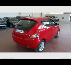 Auto - Lancia ypsilon 1.2 69 cv 5p. s&s silver