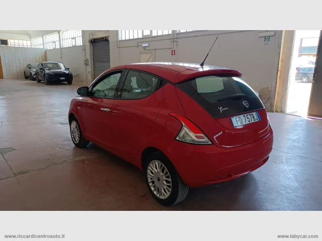 Auto - Lancia ypsilon 1.2 69 cv 5p. s&s silver