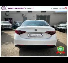 Auto - Alfa romeo giulia 2.2 td 150 cv at8 business