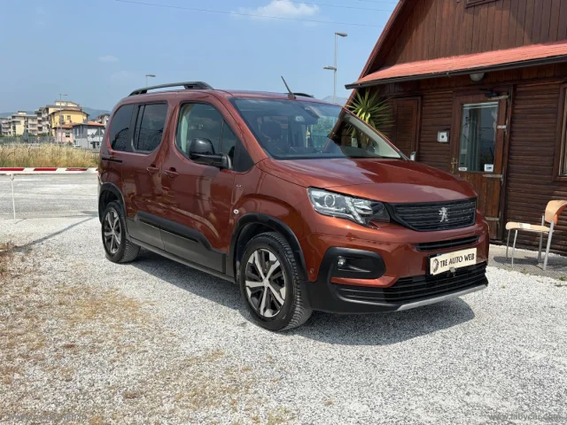 Auto - Peugeot rifter puretech 130 s&s eat8 gt standard